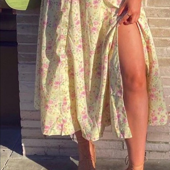 Tallulah Lemon Floral Puff Sleeve Midi Sundress - Picture 12 of 14